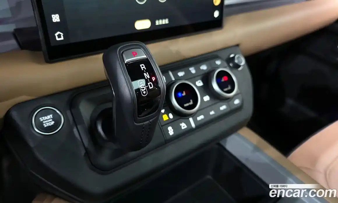 Land Rover Defender 2025 3.0 Автомат в Москве № 252503, фото 19