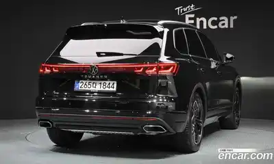 Volkswagen Touareg 2025 3.0 Автомат в Москве № 254473, миниатюра 3