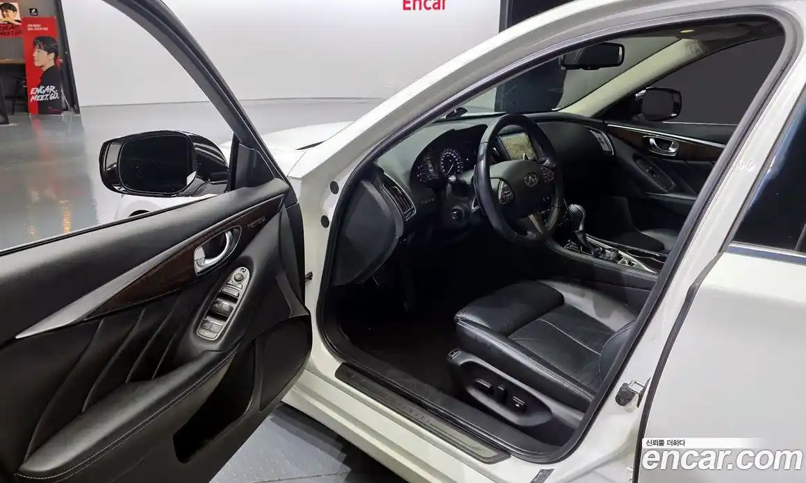 Infiniti Q50 2015 3.5 Автомат в Москве № 256162, фото 16