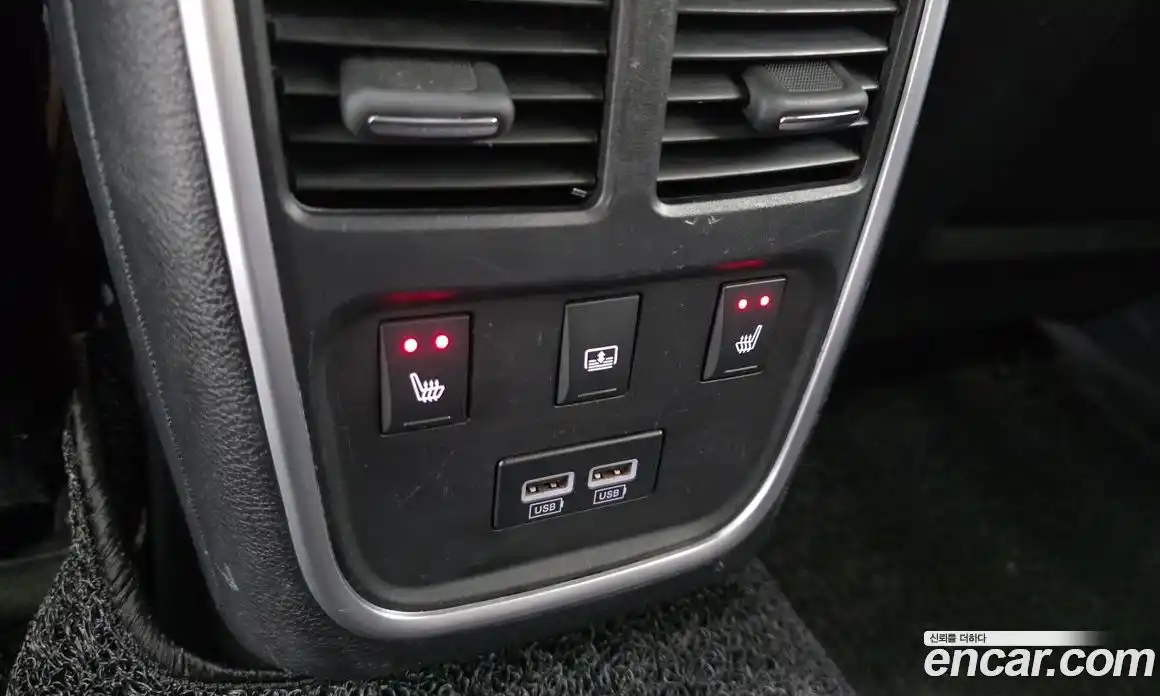 Chrysler 300C 2016 3.6 Автомат в Москве № 256780, фото 19