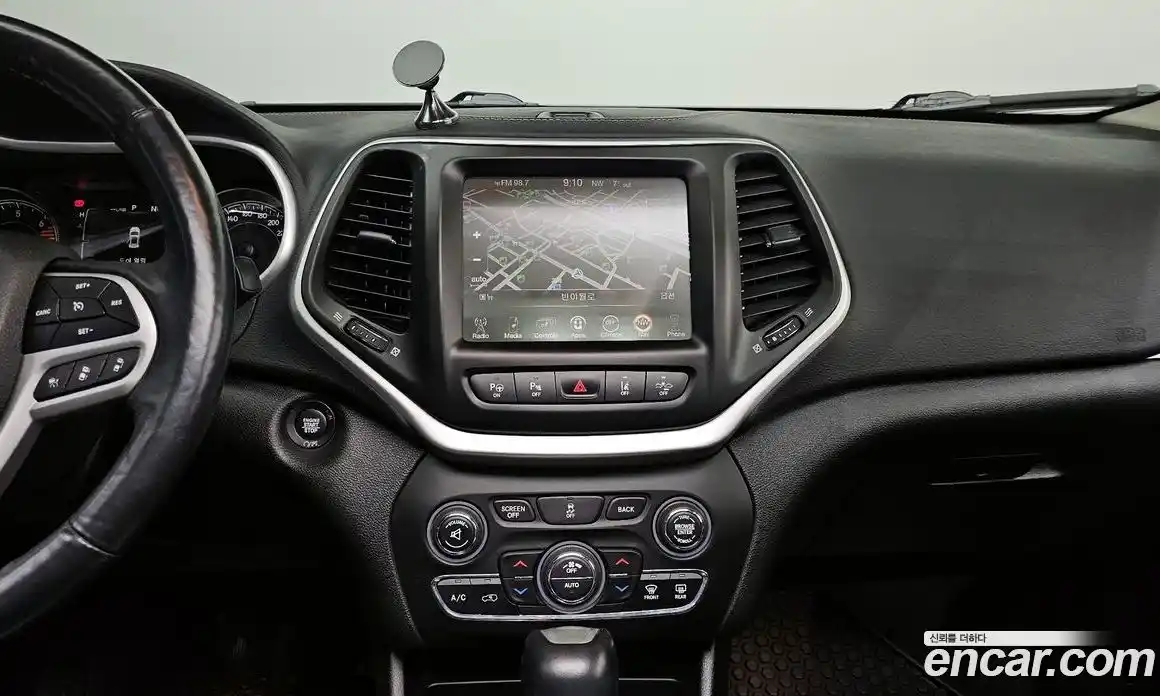 Jeep Cherokee 2018 2.4 Автомат в Москве № 262856, фото 14