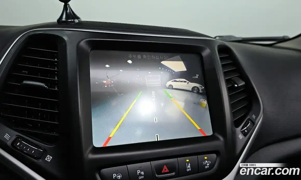 Jeep Cherokee 2018 2.4 Автомат в Москве № 262856, фото 15