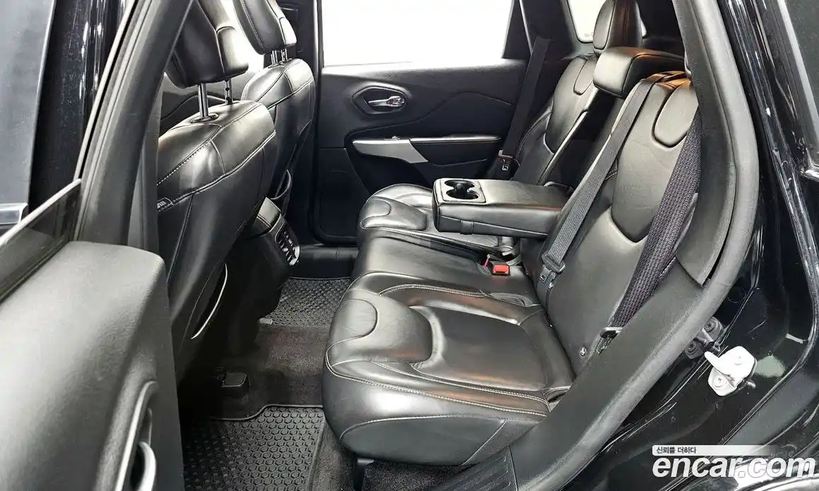 Jeep Cherokee 2018 2.4 Автомат в Москве № 262856, фото 10