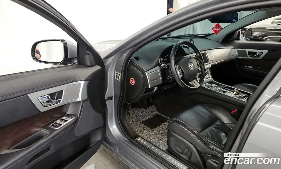 Jaguar XF 2012 2.2 Автомат в Москве № 268022, фото 8