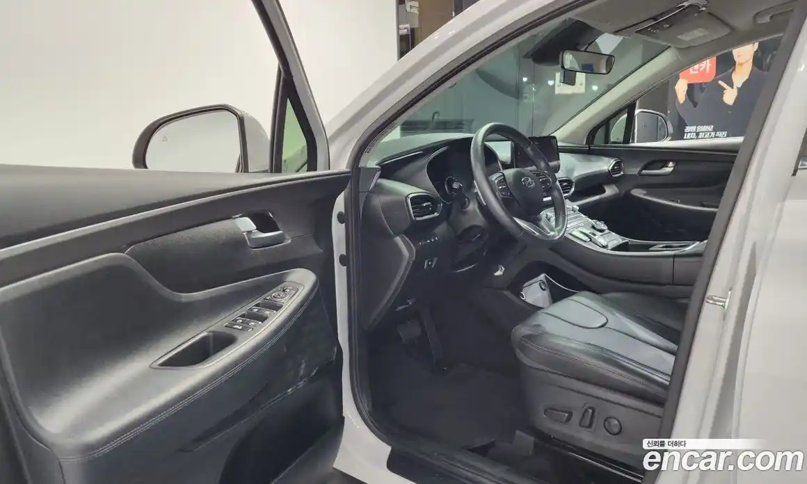 Hyundai Santa Fe 2021 2.5 Автомат в Москве № 2703, фото 17