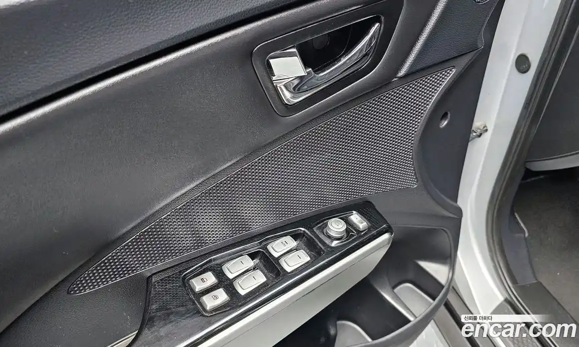 SsangYong TIBOLI 2016 1.6 Автомат в Москве № 27267, фото 19