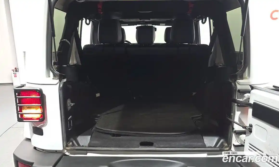 Jeep Wrangler 2017 3.6 Автомат в Москве № 278936, фото 19