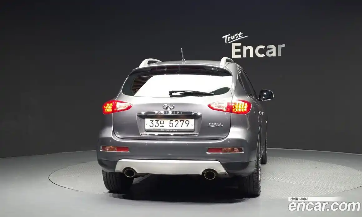 Infiniti QX50 2017 3.7 Автомат в Москве № 284114, фото 14