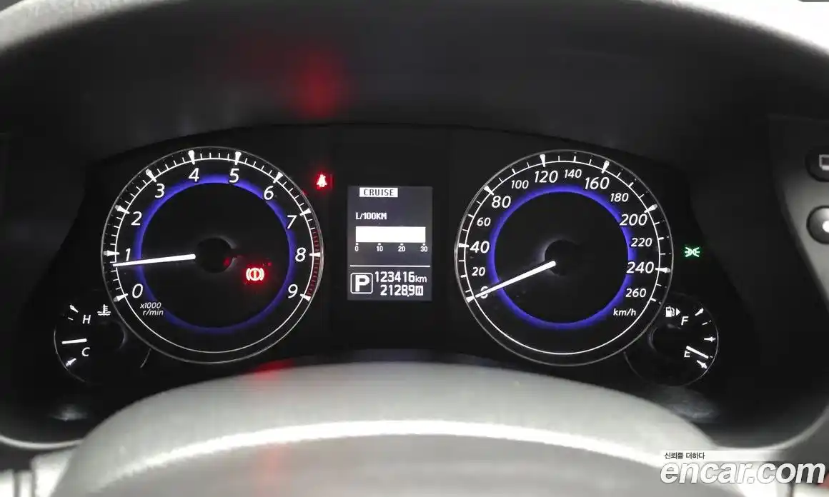 Infiniti QX50 2017 3.7 Автомат в Москве № 284114, фото 18