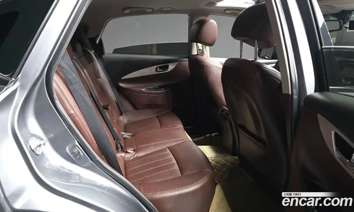 Infiniti QX50 2017 3.7 Автомат в Москве № 284114, фото 9