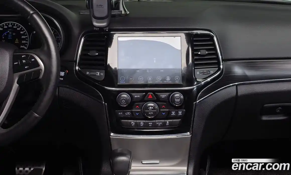 Jeep Cherokee 2019 3.6 Автомат в Москве № 318262, фото 17