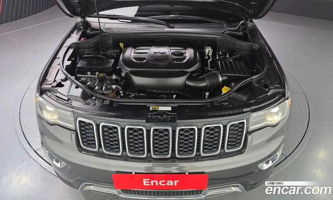 Jeep Cherokee 2019 3.6 Автомат в Москве № 318262, фото 19