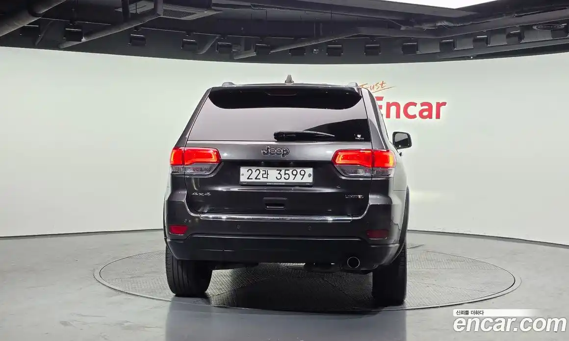 Jeep Cherokee 2019 3.6 Автомат в Москве № 318262, фото 20