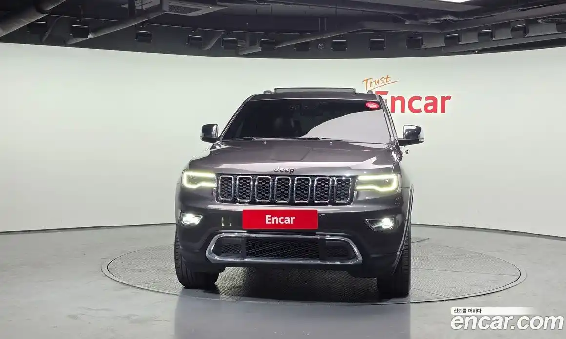 Jeep Cherokee 2019 3.6 Автомат в Москве № 318262, фото 6