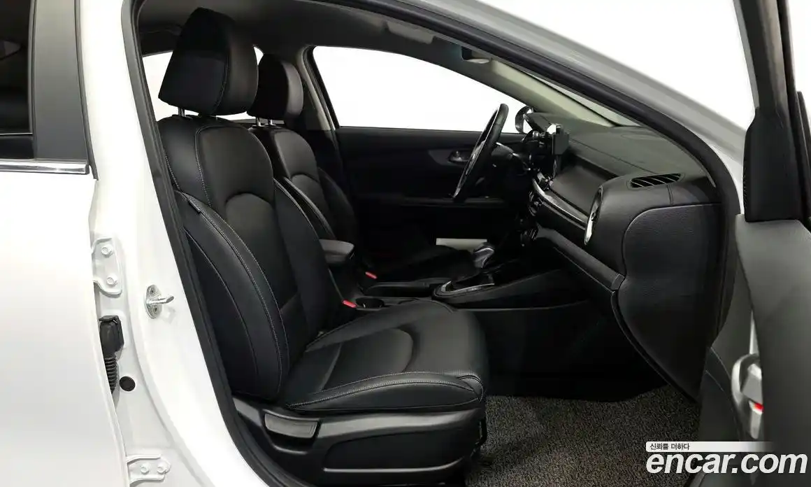 Kia K3 2021 1.6 Автомат в Москве № 321217, фото 15