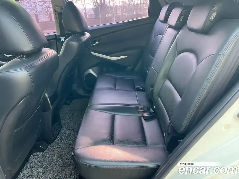 SsangYong Korando 2014 2.0 Автомат в Москве № 324448, фото 11