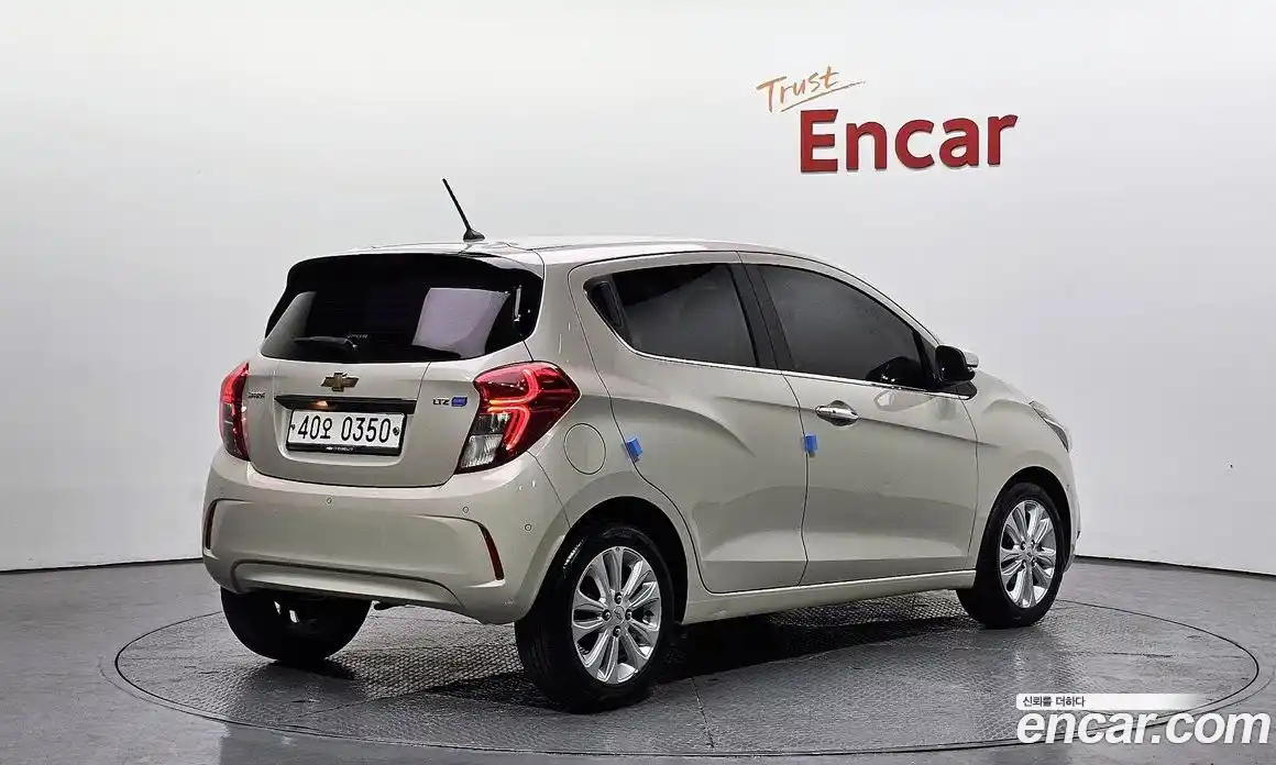 Chevrolet Spark 2016 1.0 Автомат в Москве № 327250, фото 17