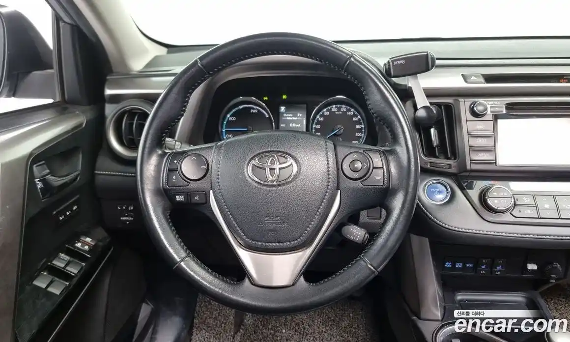 Toyota RAV4 2018 2.5 Автомат в Москве № 334915, фото 13