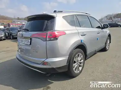 Toyota RAV4 2018 2.5 Автомат в Москве № 334915, миниатюра 2