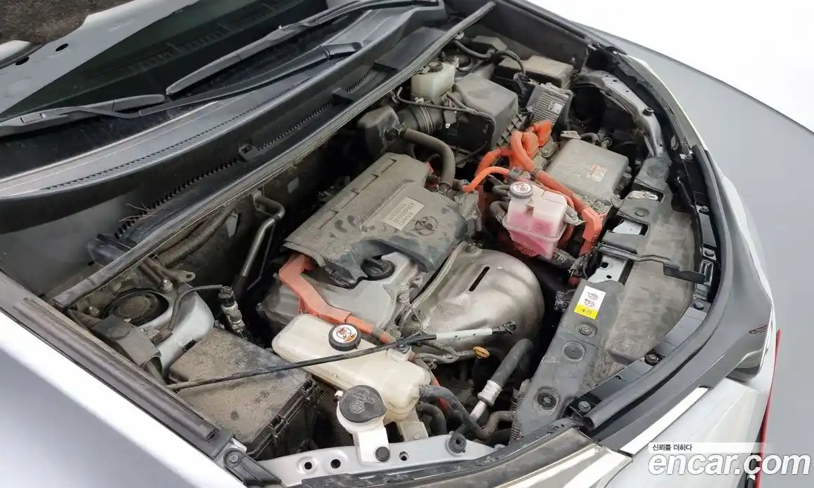 Toyota RAV4 2018 2.5 Автомат в Москве № 334915, фото 6