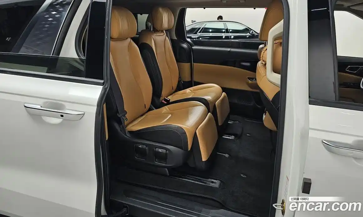 Kia Canival 2021 3.5 Автомат в Москве № 337593, фото 12