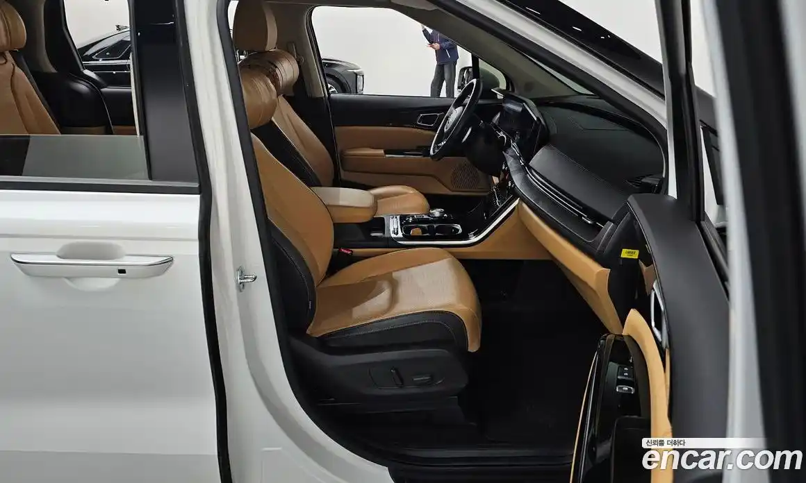 Kia Canival 2021 3.5 Автомат в Москве № 337593, фото 5