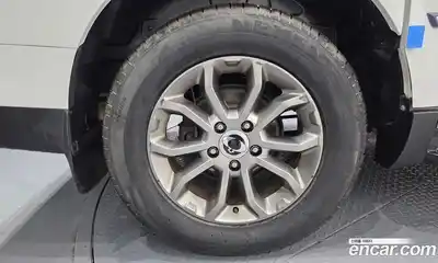 SsangYong Korando 2015 2.0 Автомат в Москве № 341612, миниатюра 2