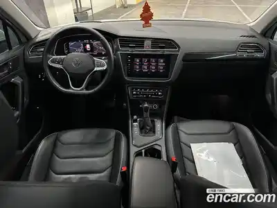 Volkswagen Tiguan 2023 2.0 Автомат в Москве № 358993, миниатюра 12
