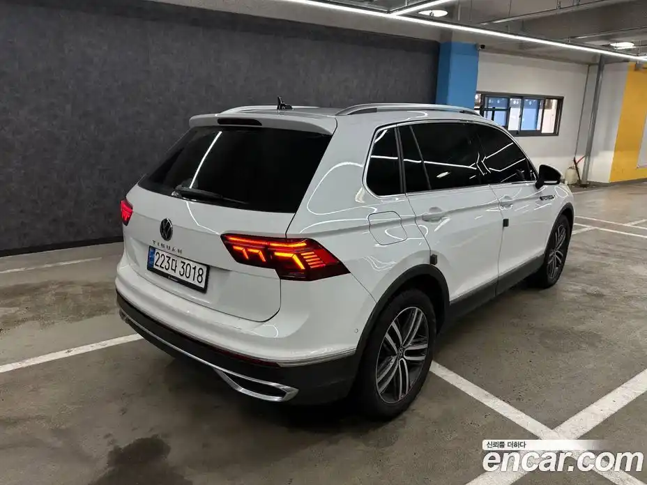 Volkswagen Tiguan 2023 2.0 Автомат в Москве № 358993, фото 14