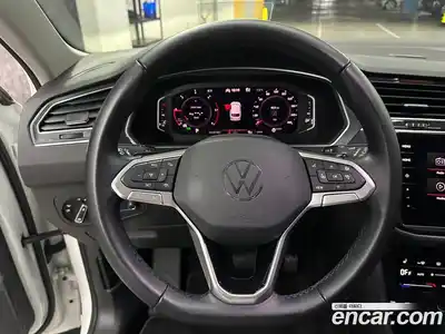 Volkswagen Tiguan 2023 2.0 Автомат в Москве № 358993, миниатюра 5