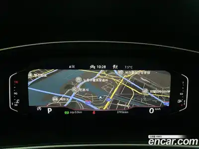 Volkswagen Tiguan 2023 2.0 Автомат в Москве № 358993, миниатюра 6