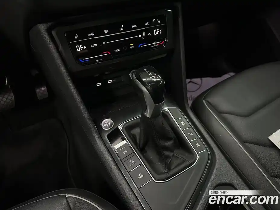 Volkswagen Tiguan 2023 2.0 Автомат в Москве № 358993, фото 7