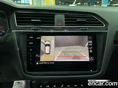 Volkswagen Tiguan 2023 2.0 Автомат в Москве № 358993, миниатюра 8