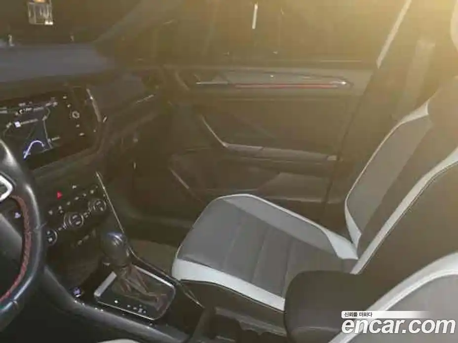 Volkswagen T-Roc 2022 2.0 Автомат в Москве № 359022, фото 11