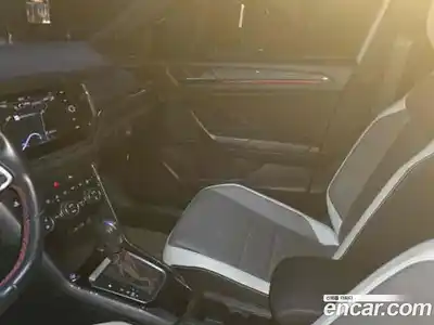 Volkswagen T-Roc 2022 2.0 Автомат в Москве № 359022, миниатюра 11