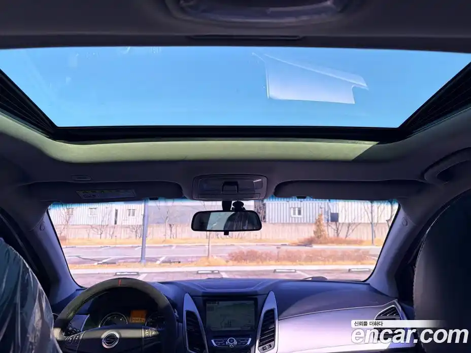 SsangYong Korando 2014 2.0 Механическая в Москве № 35973, фото 9