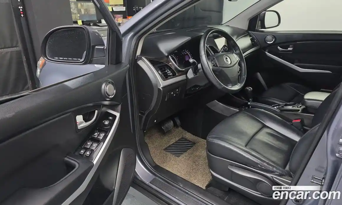 SsangYong Korando 2015 2.0 Автомат в Москве № 36389, фото 13