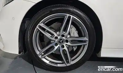 Mercedes-Benz E-Class 2019 1.9 Автомат в Москве № 371832, миниатюра 5