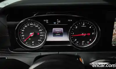 Mercedes-Benz E-Class 2019 1.9 Автомат в Москве № 371832, миниатюра 8