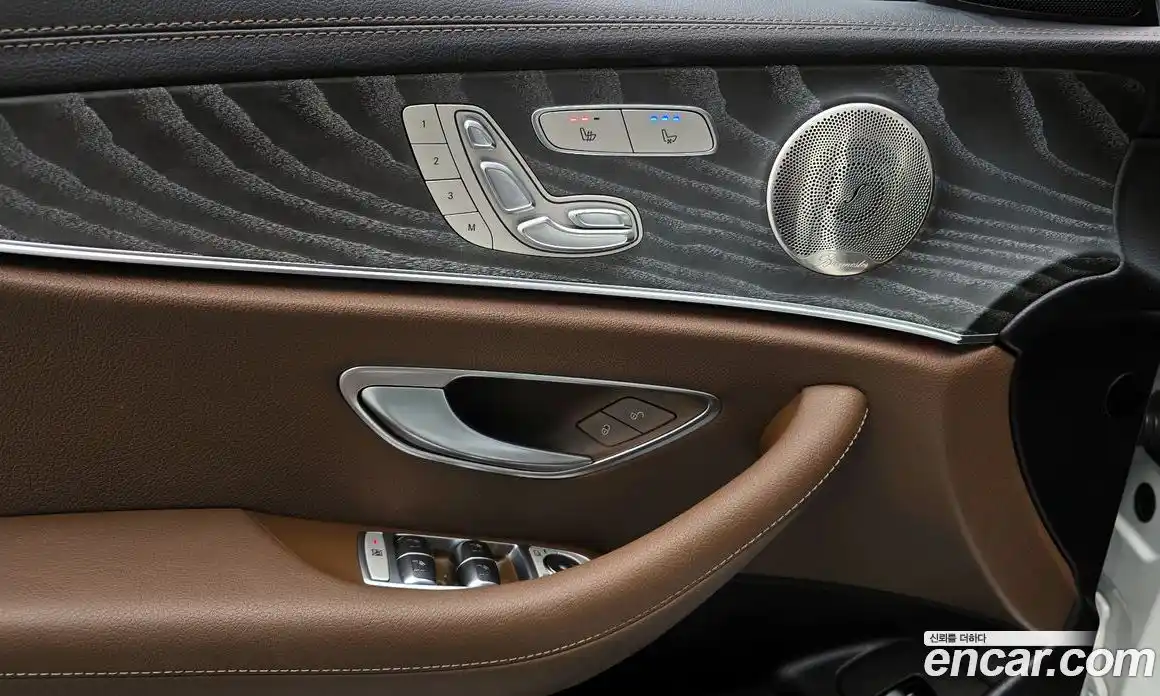 Mercedes-Benz E-Class 2022 2.0 Автомат в Москве № 372163, фото 17