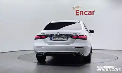 Mercedes-Benz E-Class 2022 2.0 Автомат в Москве № 372163, миниатюра 4