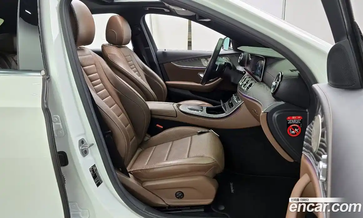 Mercedes-Benz E-Class 2022 2.0 Автомат в Москве № 372163, фото 10