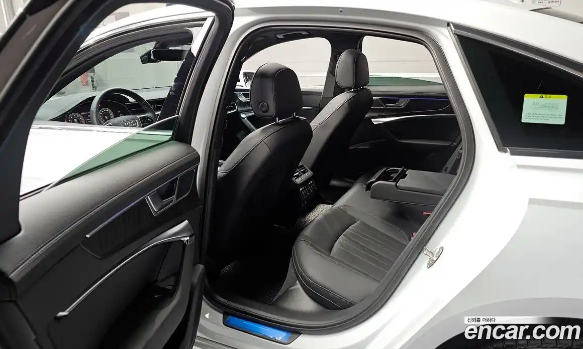 Audi A6 2023 2.0 Автомат в Москве № 372783, фото 11