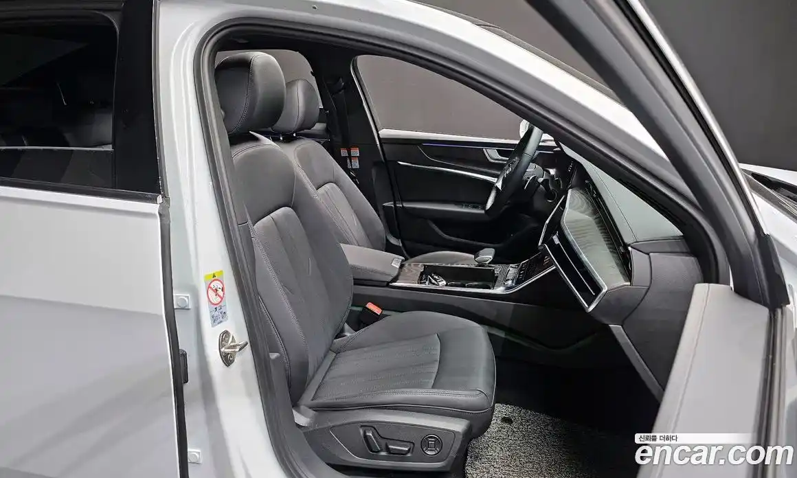 Audi A6 2023 2.0 Автомат в Москве № 372783, фото 12