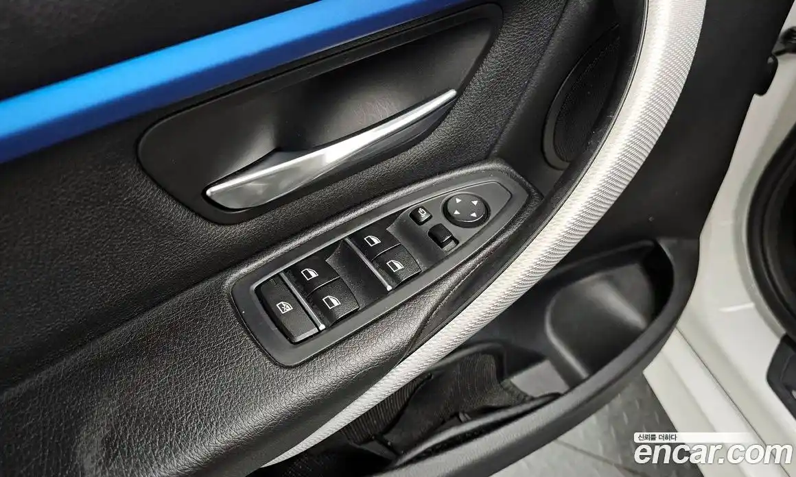 BMW 3-Series 2018 2.0 Автомат в Москве № 386075, фото 17