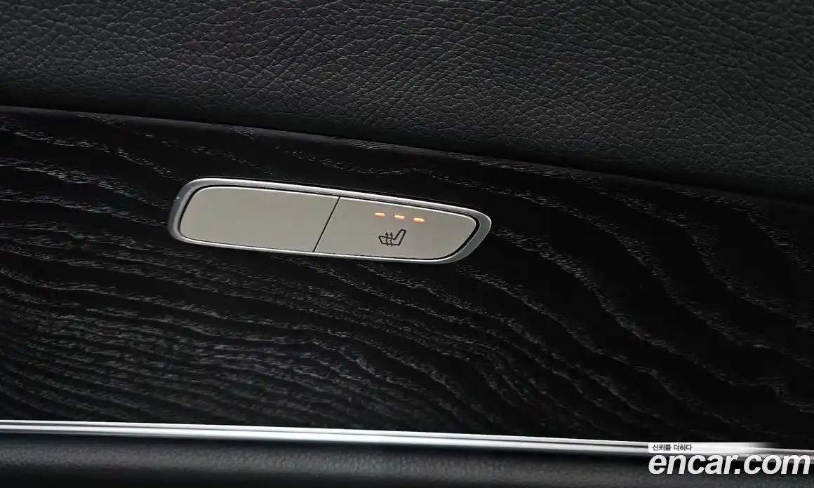 Mercedes-Benz E-Class 2017 2.0 Автомат в Москве № 388161, фото 18