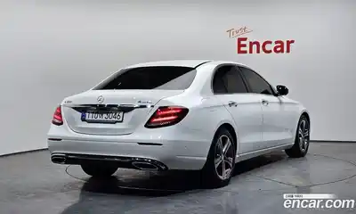 Mercedes-Benz E-Class 2017 2.0 Автомат в Москве № 388161, миниатюра 2
