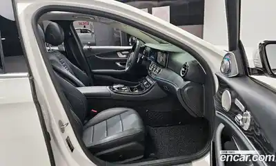 Mercedes-Benz E-Class 2017 2.0 Автомат в Москве № 388161, миниатюра 10