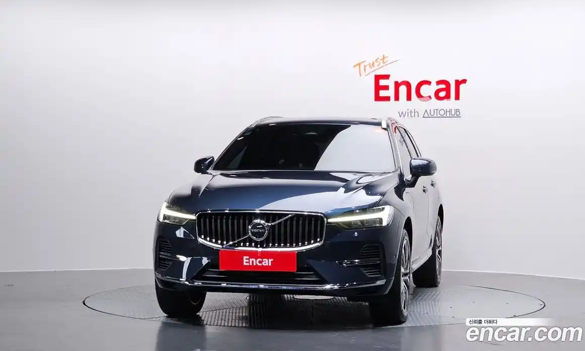 Volvo XC60 2022 2.0 Автомат в Москве № 392053, фото 3