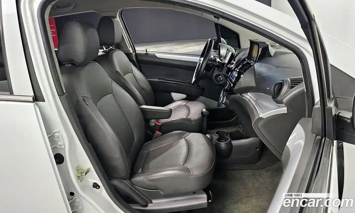 Chevrolet Spark 2013 1.0 Автомат в Москве № 39936, фото 18